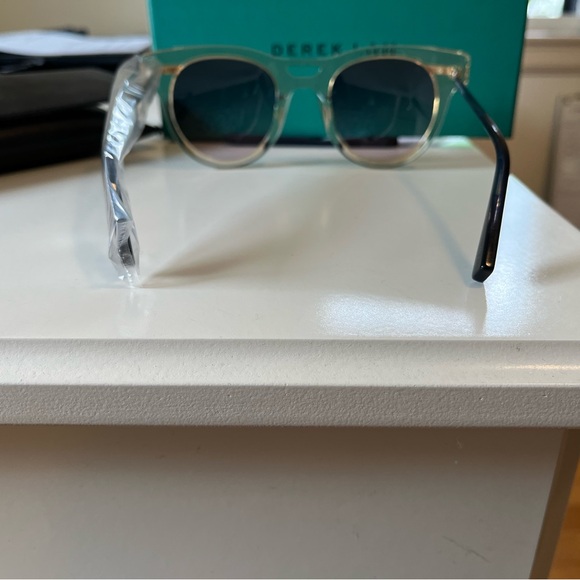 New Derek Lam Kim Sunglasses Nude Crystal Defect to case